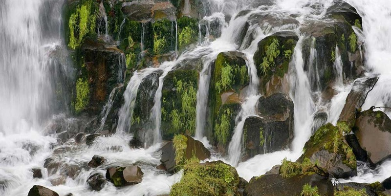 Водопад Цзанлунбайпу