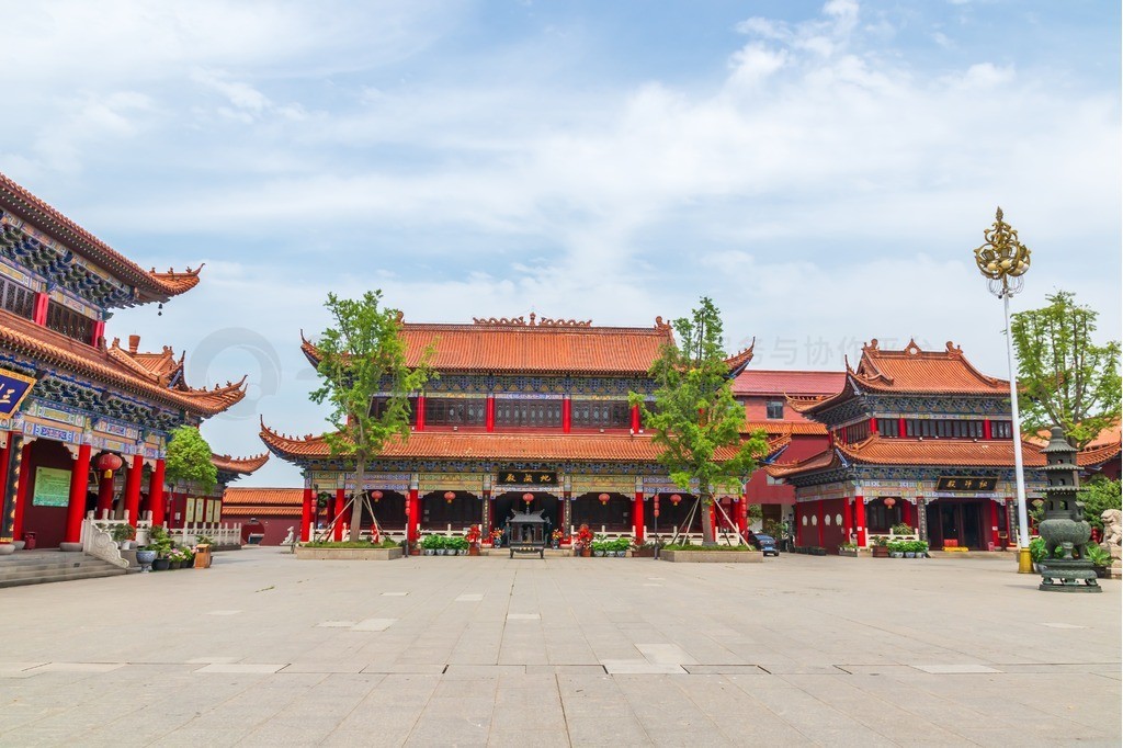 Традиционные китайские крыши храма