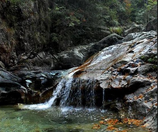 Архитектура даосского храма на горе Нютоушань