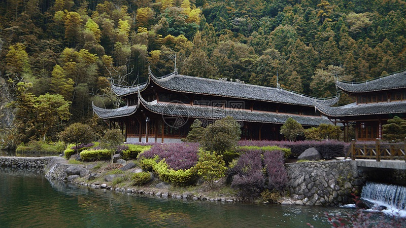 Ритуальные предметы в храме Нютоушань