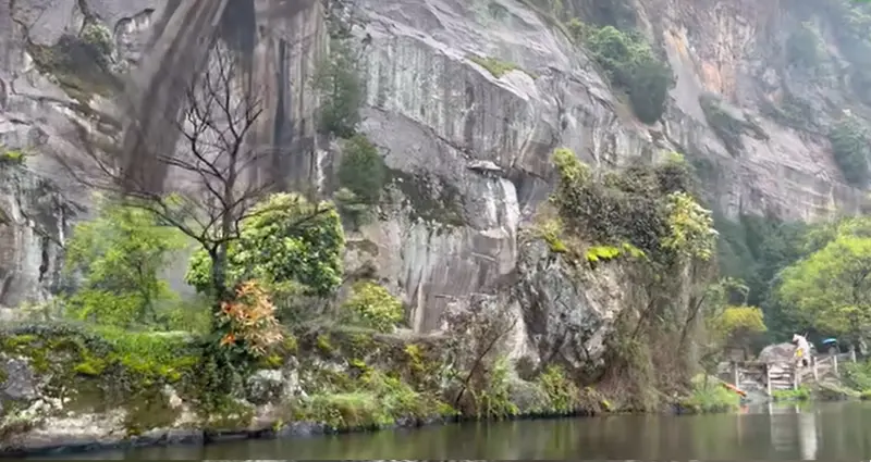 Вид на озеро Дунху с высоты