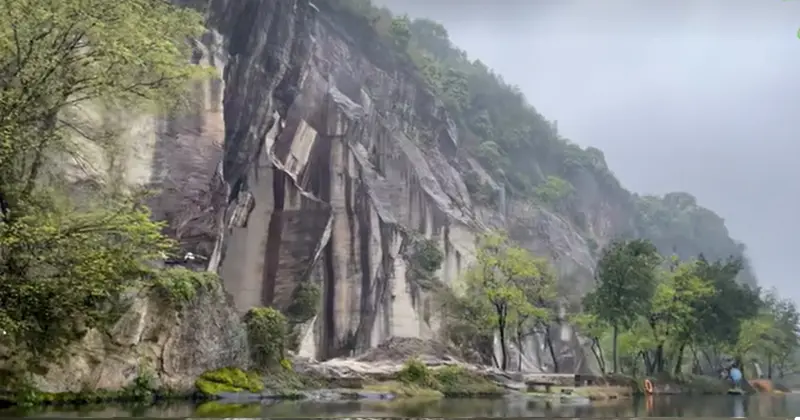 Традиционные китайские мосты через озеро Дунху