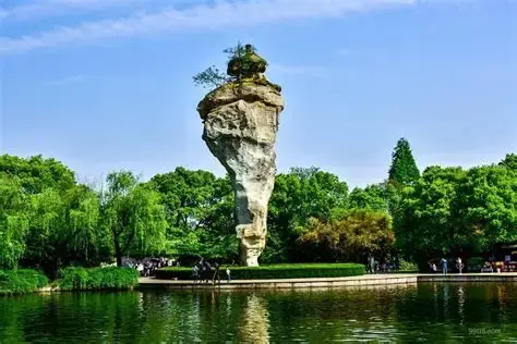 Вид на озеро Дунху с высоты