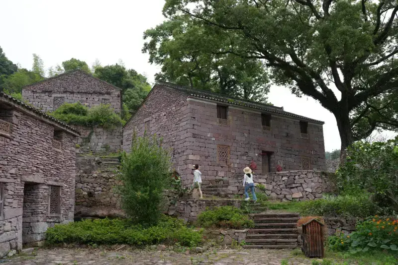 Пещера Дикарей (野人洞) - главный пещерный комплекс