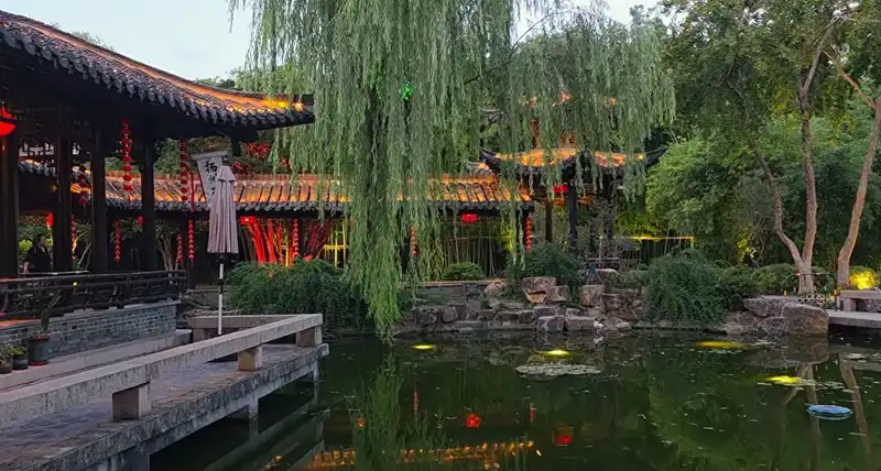 Скальные композиции сада Гэ - искусство ландшафтного дизайна